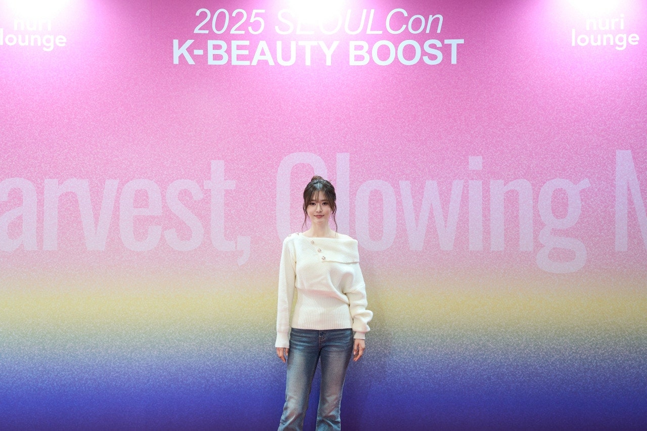 배우 오세영, 서울콘 K-뷰티 부스트 현장 등장 27-Image